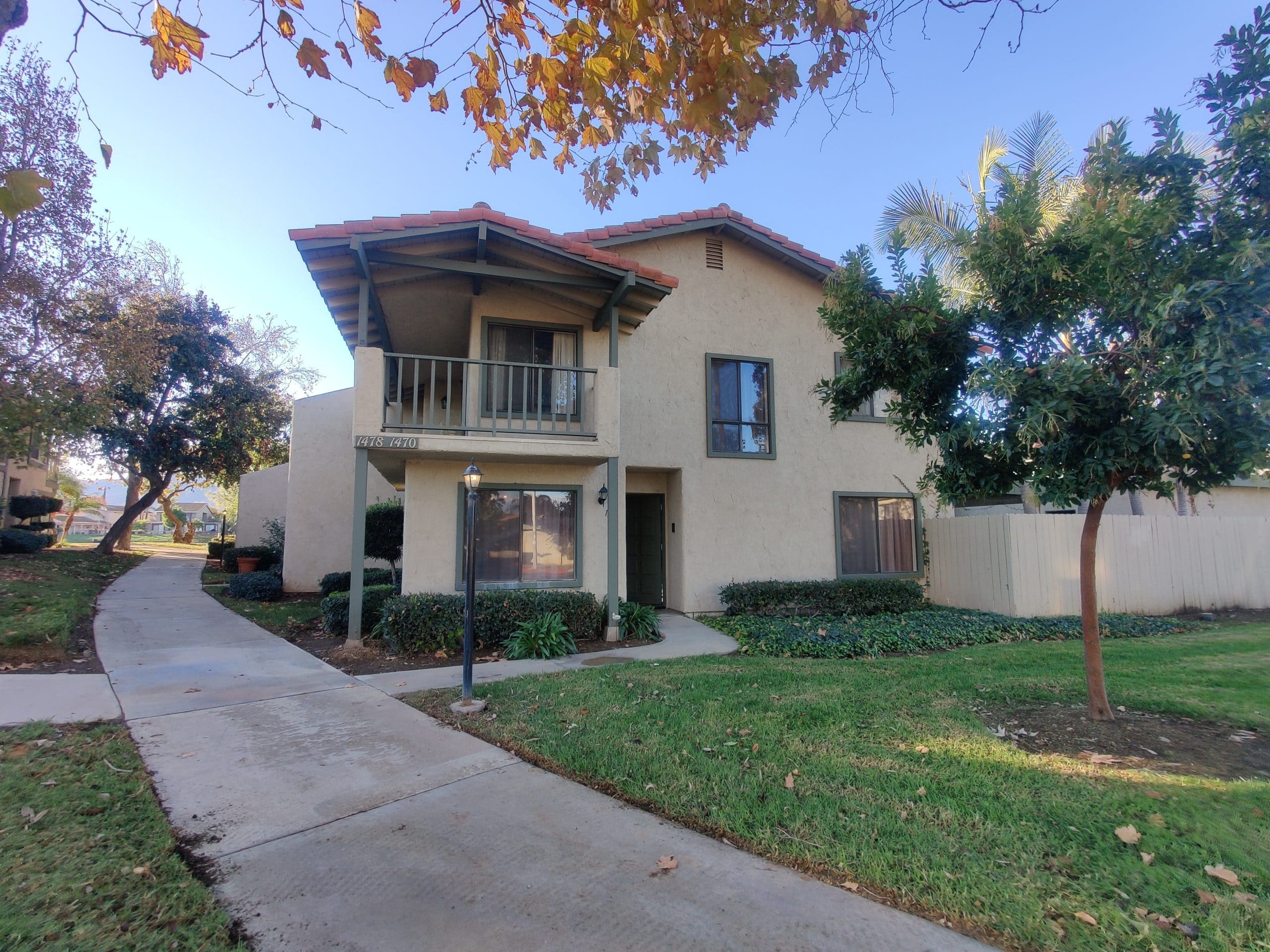 Accommodation Corona Living Room
